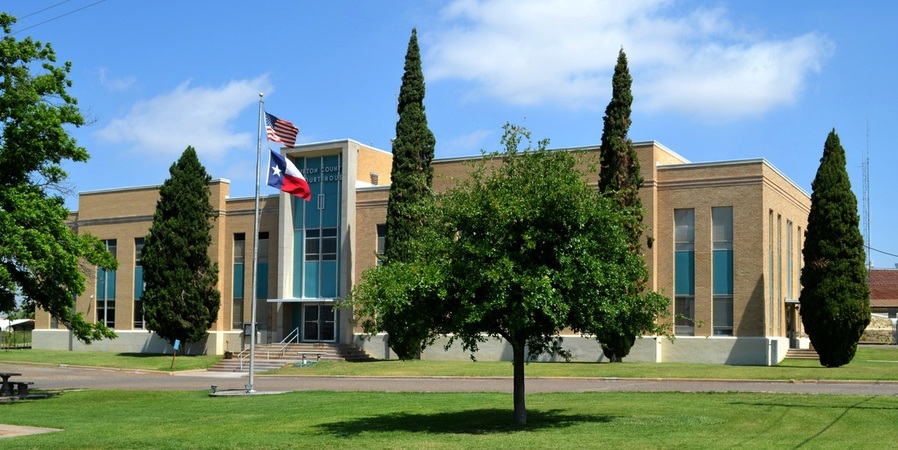 Upton County Courthouse